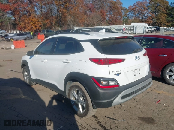 2022 Hyundai Kona SEL with VIN KM8K32ABXNU855957, listed as a IAAI auction lot 41004984 with 69,179 mi miles. Bid and sale history available at carsss.com. Image 3.