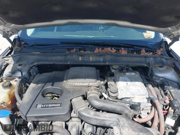 2013 Ford Fusion SE Hybrid with VIN 3FA6P0LU7DR196888, listed as a IAAI auction lot 42156366 with 393,358 mi miles. Bid and sale history available at carsss.com. Image 10.