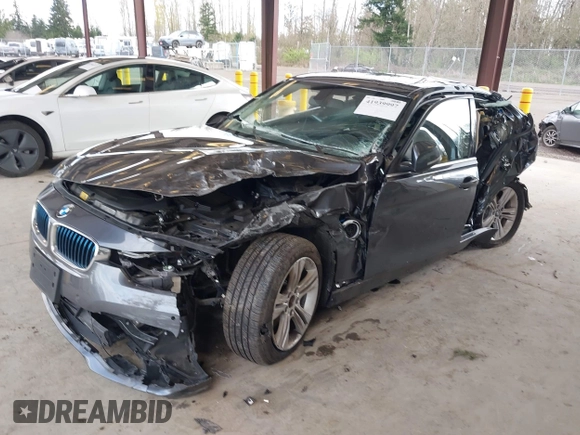 2017 BMW 3 Series 330e iPerformance with VIN WBA8E1C36HA156286, listed as a IAAI auction lot 41939997 with Not Provided miles. Bid and sale history available at carsss.com. Image 16.