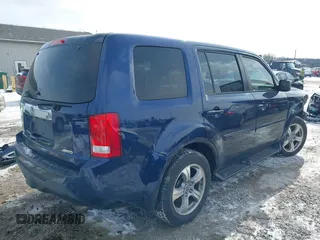 2015 Honda Pilot EX-L with VIN 5FNYF4H50FB059035, listed as a IAAI auction lot 41577953 with 93,717 mi miles and . Bid and sale history available at carsss.com. Image 4.