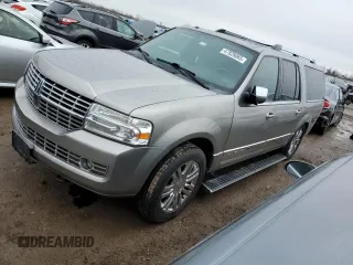 2008 Lincoln Navigator with VIN 5LMFL28558LJ12017, listed as a Copart auction lot 47828065 with 189,995 mi miles and Salvage title. Bid and sale history available at DreamBid. Image 1.