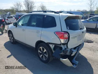 2018 Subaru Forester Limited with VIN JF2SJARCXJH417266, listed as a IAAI auction lot 42105404 with 70,174 mi miles. Bid and sale history available at carsss.com. Image 3.