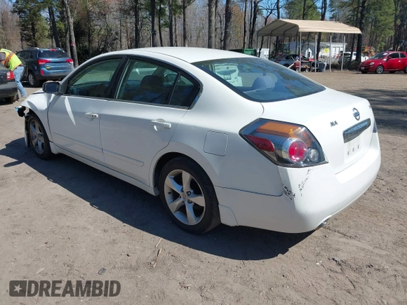 2011 Nissan Altima S with VIN 1N4AL2APXBN465996, listed as a IAAI auction lot 41907608 with 210,702 mi miles and . Bid and sale history available at DreamBid. Image 3.