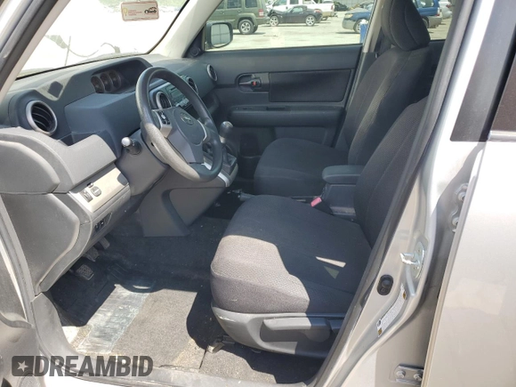 2009 Scion xB z VIN JTLKE50E491072074, wystawiony jako Copart lot #56559755 z przebiegiem Nie podano mil oraz Szkoda całkowita • Salvage title. Historia ofert i sprzedaży dostępna na DreamBid. Obrazek 7.