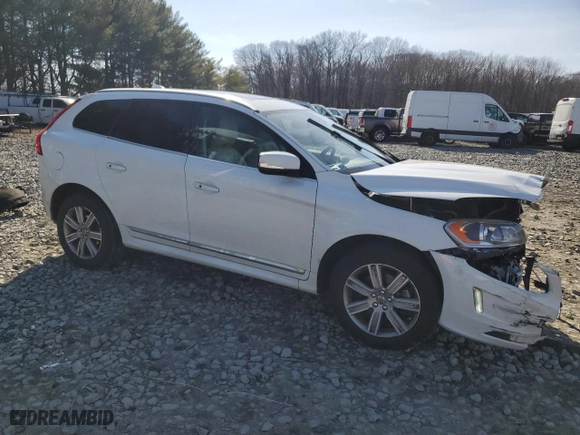 2016 Volvo XC60 T6 Drive-E with VIN YV449MRK3G2891450, listed as a Copart auction lot 46184485 with 120,976 mi miles and Salvage Title. Bid and sale history available at carsss.com. Image 4.