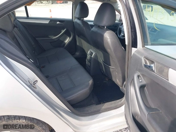 2011 Volkswagen Jetta Sedan TDI with VIN 3VWLL7AJ6BM119172, listed as a IAAI auction lot 41731512 with 130,412 mi miles. Bid and sale history available at carsss.com. Image 8.