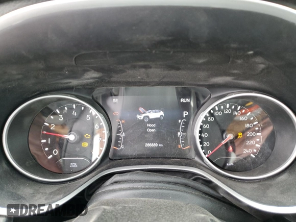 2018 Jeep Compass Latitude z VIN 3C4NJDBB8JT395817, wystawiony jako Copart lot #56929225 z przebiegiem 266 889 mil mil oraz Szkody całkowita. Historia ofert i sprzedaży dostępna na DreamBid. Obrazek 9.
