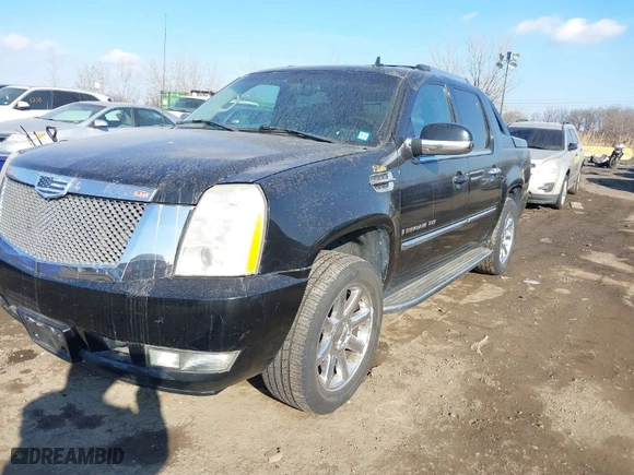 2007 Cadillac Escalade EXT with VIN 3GYFK62837G217018, listed as a IAAI auction lot 41340466 with 260656 miles. Bid and sale history available at carsss.com. Image 2.