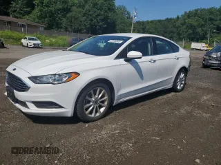 2017 Ford Fusion SE with VIN 3FA6P0H73HR112476, listed as a Copart auction lot 62946945 with 33,907 mi miles and Salvage title. Bid and sale history available at DreamBid. Image 1.