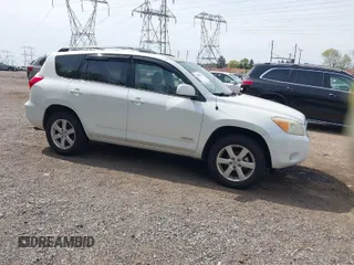 2008 Toyota RAV4 Ltd with VIN JTMBD31V185139321, listed as a IAAI auction lot 42081593 with 276,346 mi miles. Bid and sale history available at carsss.com. Image 1.
