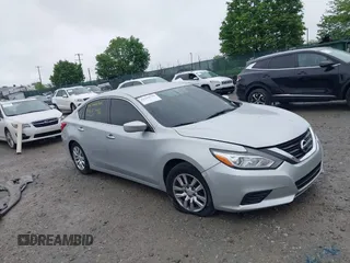 2017 Nissan Altima S z VIN 1N4AL3APXHN365430, wystawiony jako IAAI lot #42219792 z przebiegiem 75 321 mil mil oraz . Historia ofert i sprzedaży dostępna na DreamBid. Obrazek 1.