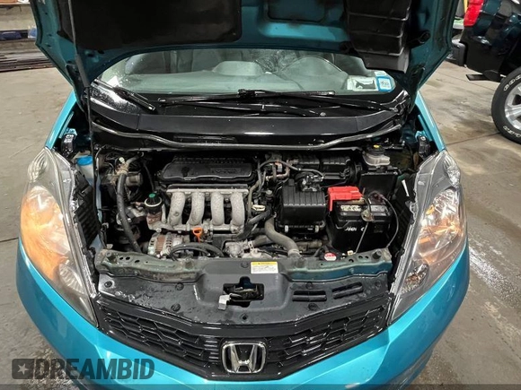 2013 Honda Fit Sport with VIN JHMGE8H58DC044846, listed as a IAAI auction lot 42201605 with 198,546 mi miles. Bid and sale history available at carsss.com. Image 10.