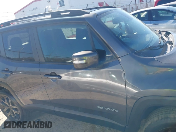 2016 Jeep Renegade Latitude with VIN ZACCJBBT0GPD19884, listed as a IAAI auction lot 41863253 with 143,882 mi miles. Bid and sale history available at carsss.com. Image 13.