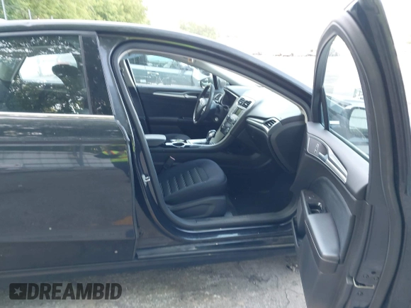 2013 Ford Fusion SE with VIN 3FA6P0HR7DR255782, listed as a IAAI auction lot 42382919 with 235,371 mi miles and . Bid and sale history available at DreamBid. Image 5.