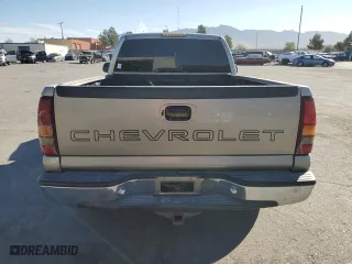 2000 Chevrolet Silverado 1500 with VIN 1GCEC14W3YZ252950, listed as a Copart auction lot 78187184 with 184,351 mi miles and Salvage Title. Bid and sale history available at carsss.com. Image 6.