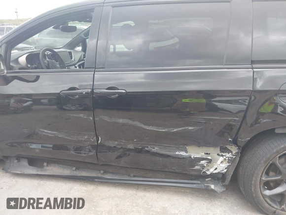 2024 Chrysler Pacifica Limited with VIN 2C4RC3GG1RR134781, listed as a IAAI auction lot 42070717 with 60,533 mi miles and . Bid and sale history available at DreamBid. Image 13.