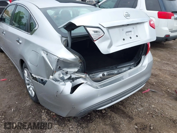 2017 Nissan Altima SL with VIN 1N4AL3AP9HC286908, listed as a IAAI auction lot 42507991 with 116,826 mi miles and . Bid and sale history available at DreamBid. Image 6.