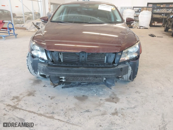 2012 Volkswagen Passat SE with VIN 1VWBH7A31CC015450, listed as a IAAI auction lot 41763605 with 160,288 mi miles. Bid and sale history available at carsss.com. Image 6.