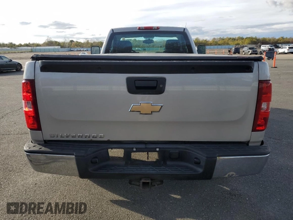 2008 Chevrolet Silverado 1500 Work Truck with VIN 1GCEK14CX8Z215211, listed as a Copart auction lot 86067974 with 379,590 mi miles and Clean Title. Bid and sale history available at carsss.com. Image 6.