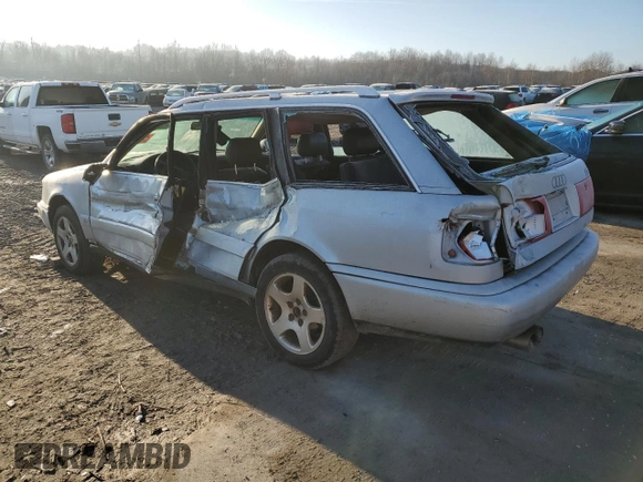 1998 Audi A6 z VIN WAUJC84A0WN001123, wystawiony jako Copart lot #85445164 z przebiegiem Nie podano mil oraz Szkoda całkowita • Salvage title. Historia ofert i sprzedaży dostępna na DreamBid. Obrazek 2.