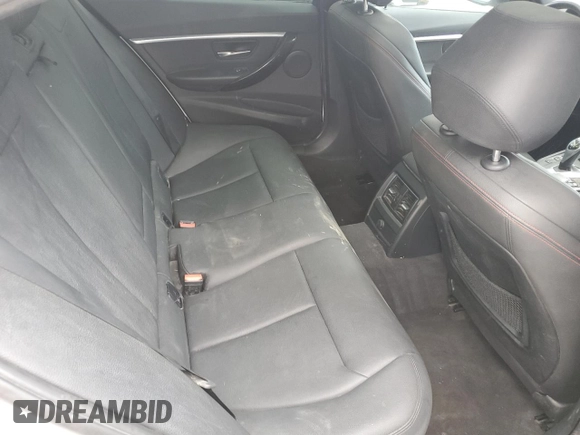 2017 BMW 3 Series 330i z VIN WBA8B9G56HNU09148, wystawiony jako Copart lot #57826455 z przebiegiem 51 385 mil mil oraz Czysty tytuł • Clean title. Historia ofert i sprzedaży dostępna na DreamBid. Obrazek 10.