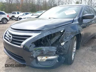 2013 Nissan Altima SV with VIN 1N4AL3AP7DN543921, listed as a IAAI auction lot 41920246 with 116,801 mi miles and . Bid and sale history available at carsss.com. Image 6.