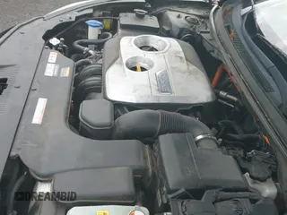 2017 Hyundai Sonata Limited с VIN KMHE34L10HA055090, выставлен на аукционе IAAI как лот 42206364 с пробегом 110 521 миль миль и . История ставок и продаж доступна на DreamBid. Изображение 18.