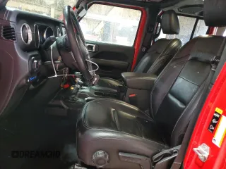 2021 Jeep Wrangler Unlimited Sahara z VIN 1C4JJXP64MW786392, wystawiony jako Copart lot #51800875 z przebiegiem 147 378 mil mil oraz Szkoda całkowita • Salvage title. Historia ofert i sprzedaży dostępna na DreamBid. Obrazek 7.