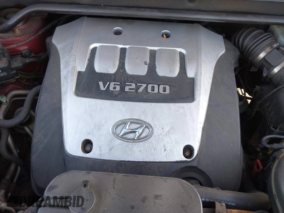 2005 Hyundai Tucson GLS with VIN KM8JN12D35U180615, listed as a IAAI auction lot 42104729 with 128,123 mi miles. Bid and sale history available at carsss.com. Image 10.
