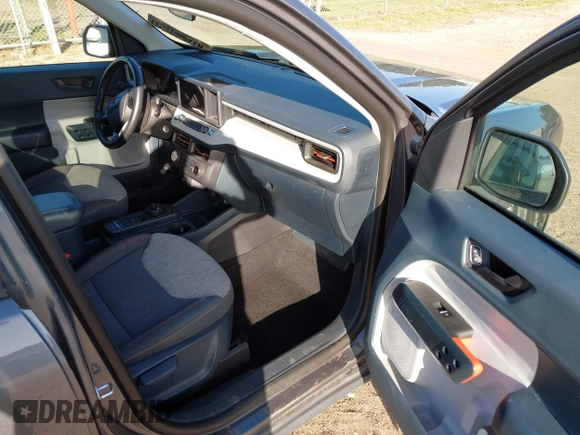 2023 Ford Maverick XL with VIN 3FTTW8F91PRA06061, listed as a IAAI auction lot 40733751 with Not provided miles and . Bid and sale history available at DreamBid. Image 5.