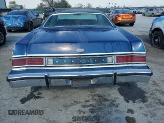 1976 Mercury Grand Marquis z VIN 6Z64S563831, wystawiony jako Copart lot #78668804 z przebiegiem 84 543 mil mil oraz Tytuł czysty. Historia ofert i sprzedaży dostępna na DreamBid. Obrazek 5.