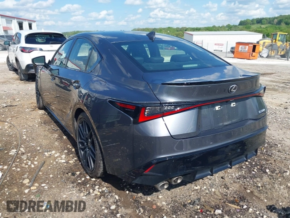2023 Lexus IS 500 F Sport Performance z VIN JTHAP1D21P5003423, wystawiony jako IAAI lot #42107835 z przebiegiem 18 638 mil mil oraz . Historia ofert i sprzedaży dostępna na DreamBid. Obrazek 3.