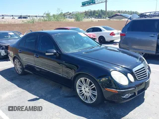 2008 Mercedes-Benz E 350 Luxury z VIN WDBUF56XX8B250118, wystawiony jako IAAI lot #42373799 z przebiegiem 140 387 mil mil oraz . Historia ofert i sprzedaży dostępna na DreamBid. Obrazek 1.