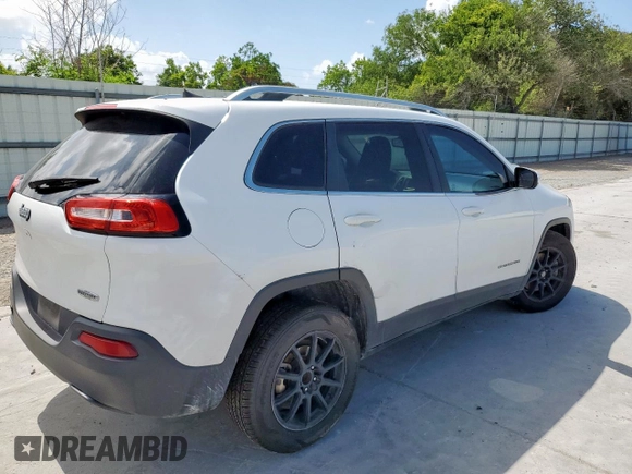 2016 Jeep Cherokee Latitude z VIN 1C4PJLCB2GW377947, wystawiony jako Copart lot #59887995 z przebiegiem 189 328 mil mil oraz Czysty tytuł • Clean title. Historia ofert i sprzedaży dostępna na DreamBid. Obrazek 3.