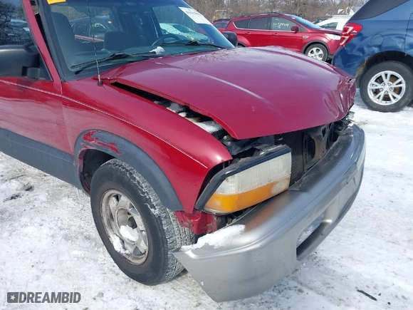 2002 GMC Sonoma SL Fleet with VIN 1GTCS19W228217168, listed as a IAAI auction lot 41615959 with 138,864 mi miles. Bid and sale history available at carsss.com. Image 20.