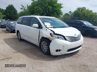 2011 Toyota Sienna XLE AAS с VIN 5TDYK3DC6BS068757, выставлен на аукционе IAAI как лот 42642000 с пробегом 283 050 миль миль и . История ставок и продаж доступна на DreamBid. Изображение 1.