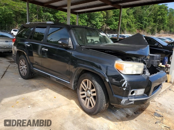 2010 Toyota 4Runner SR5 z VIN JTEZU5JR8A5000530, wystawiony jako Copart lot #55772475 z przebiegiem Nie podano mil oraz Szkoda całkowita • Salvage title. Historia ofert i sprzedaży dostępna na DreamBid. Obrazek 4.