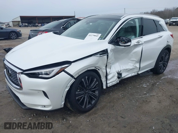 2023 Infiniti QX50 Sensory z VIN 3PCAJ5EB1PF120667, wystawiony jako IAAI lot #41279045 z przebiegiem 9 132 mil mil oraz . Historia ofert i sprzedaży dostępna na DreamBid. Obrazek 19.