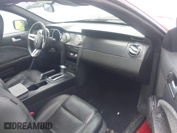 2008 Ford Mustang Deluxe with VIN 1ZVHT84N885121272, listed as a IAAI auction lot 42220813 with 137,152 mi miles and . Bid and sale history available at DreamBid. Image 5.