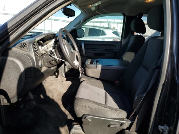 2010 Chevrolet Silverado 1500 LT with VIN 1GCSKSEA3AZ189577, listed as a Copart auction lot 85561544 with 199,534 mi miles and Non Repairable. Bid and sale history available at carsss.com. Image 7.
