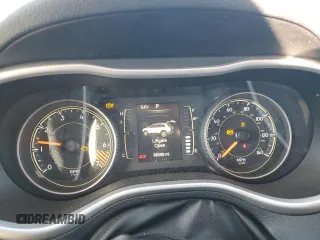 2015 Jeep Cherokee Sport with VIN 1C4PJMAB0FW564448, listed as a Copart auction lot 88367575 with 98,398 mi miles and Salvage Title. Bid and sale history available at carsss.com. Image 9.