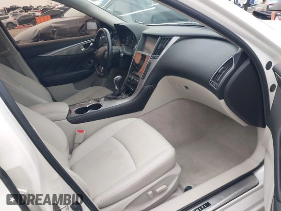 2015 Infiniti Q50 Premium with VIN JN1BV7AP6FM342619, listed as a IAAI auction lot 41871222 with 162,873 mi miles. Bid and sale history available at carsss.com. Image 5.