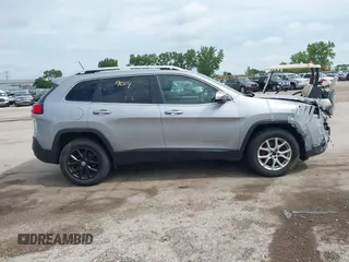 2017 Jeep Cherokee Latitude z VIN 1C4PJMCB0HW632246, wystawiony jako IAAI lot #42529014 z przebiegiem 267 091 mil mil oraz . Historia ofert i sprzedaży dostępna na DreamBid. Obrazek 13.