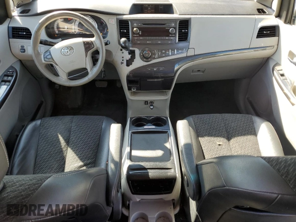2011 Toyota Sienna SE с VIN 5TDXK3DC5BS117992, выставлен на аукционе Copart как лот 48492725 с пробегом 177 647 миль миль и Списание • Salvage title. История ставок и продаж доступна на DreamBid. Изображение 8.