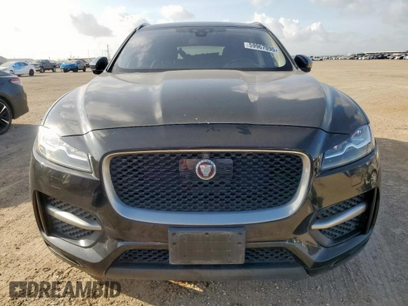 2017 Jaguar F-Pace 35t R-Sport with VIN SADCL2BV8HA064015, listed as a Copart auction lot 59967095 with 115,806 mi miles and Clean title. Bid and sale history available at DreamBid. Image 5.
