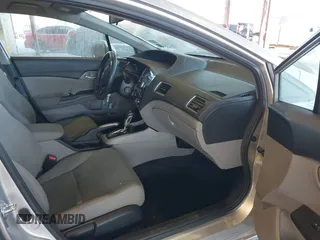 2013 Honda Civic LX z VIN 19XFB2F5XDE243749, wystawiony jako IAAI lot #41252330 z przebiegiem 85 879 mil mil oraz . Historia ofert i sprzedaży dostępna na DreamBid. Obrazek 5.