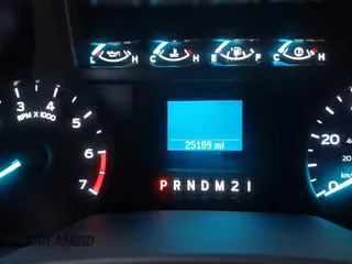 2022 Ford F-250 XL z VIN 1FT7W2B68NEG40879, wystawiony jako IAAI lot #40512212 z przebiegiem 25 189 mil mil oraz . Historia ofert i sprzedaży dostępna na DreamBid. Obrazek 15.