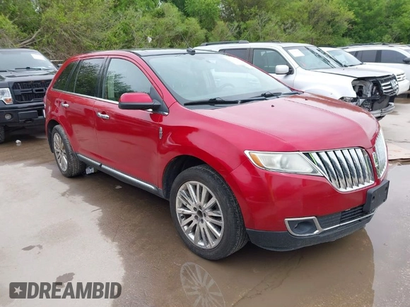 2011 Lincoln MKX z VIN 2LMDJ8JK8BBJ20739, wystawiony jako IAAI lot #41956364 z przebiegiem 125 474 mil mil oraz . Historia ofert i sprzedaży dostępna na DreamBid. Obrazek 1.