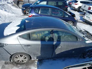 2018 Hyundai Elantra SEL z VIN 5NPD84LF5JH254910, wystawiony jako IAAI lot #41510670 z przebiegiem 101 236 mil mil oraz . Historia ofert i sprzedaży dostępna na DreamBid. Obrazek 13.