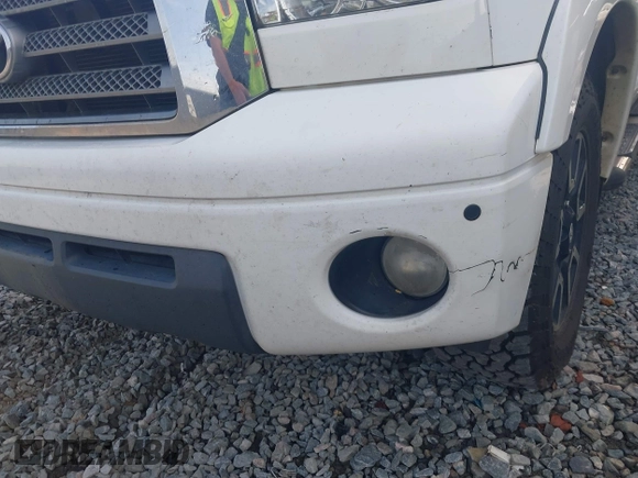 2007 Toyota Tundra LTD with VIN 5TBDV58167S488187, listed as a IAAI auction lot 42113431 with 242,650 mi miles. Bid and sale history available at carsss.com. Image 6.